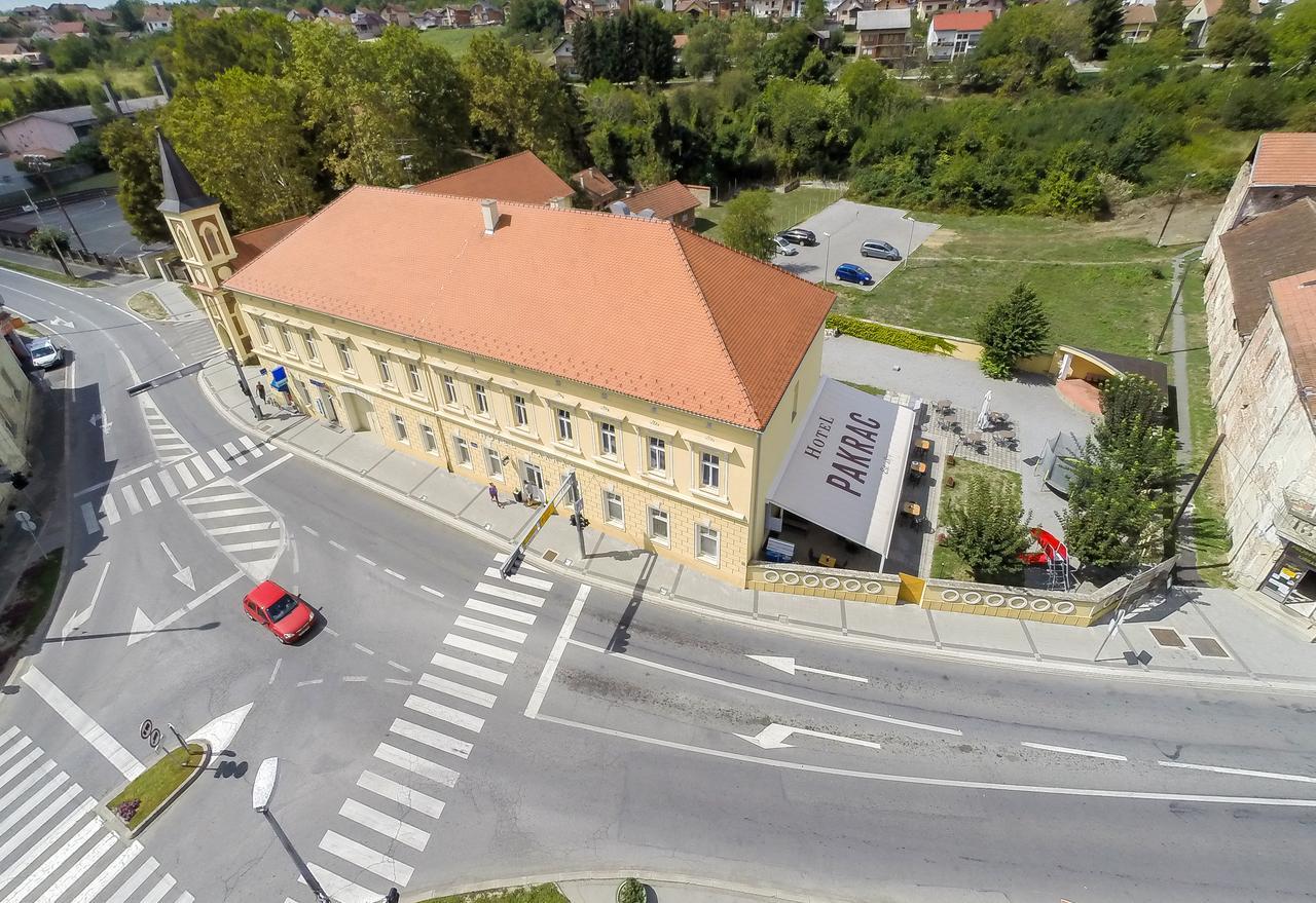 Hotel Pakrac Exterior photo